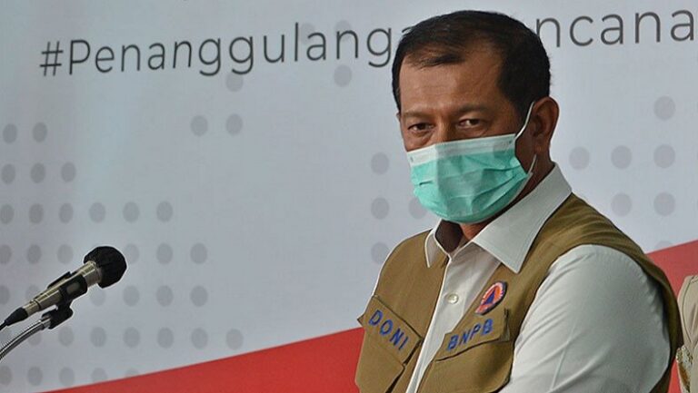 Ketua Satgas Penanganan Covid-19 Sebut Corona Bukan Pandemi Besar Pertama Indonesia