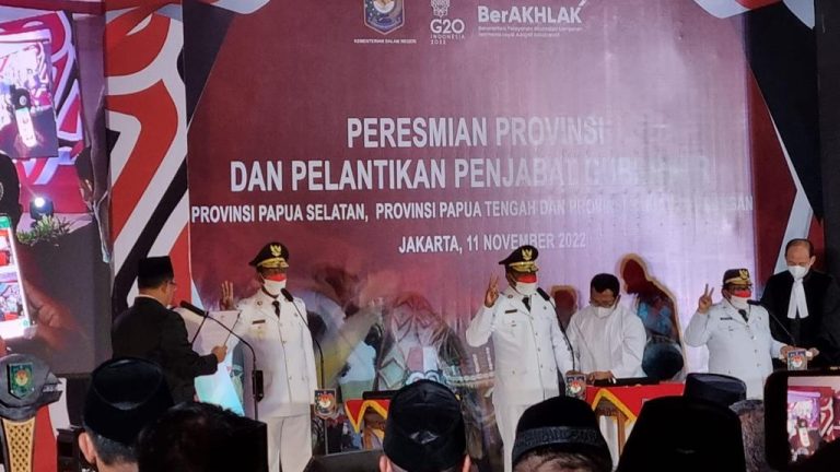 Syah, Menteri Tito Resmi Lantik 3 Penjabat Gubernur Provinsi Baru Papua