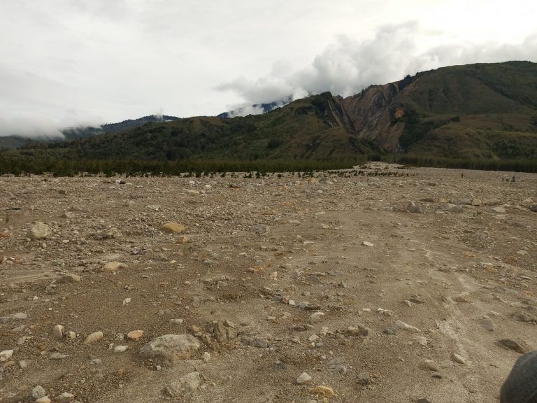 Wisata Tanah Longsor Distrik Asolokobal Kabupaten Jayawijaya