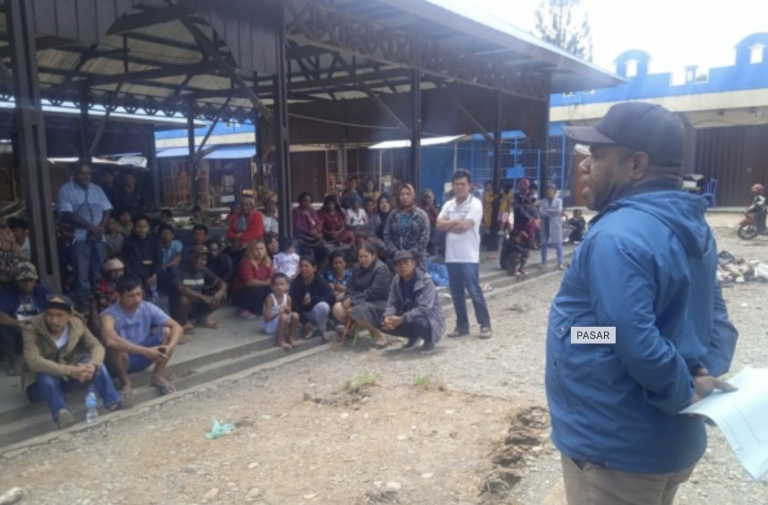 Sabtu 11 Maret 2023 lalu Pasar Sinakma Mulai Dibuka kembali Pasca Kerusuhan