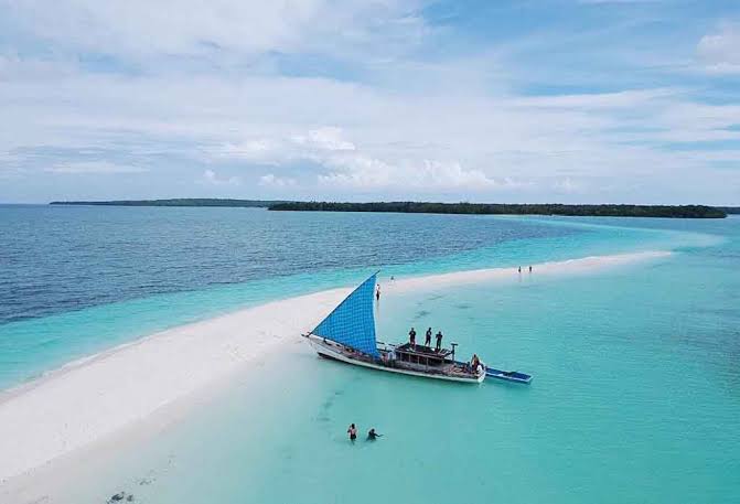 “Surga Tersembunyi” Pariwisata di Kepulauan Kei