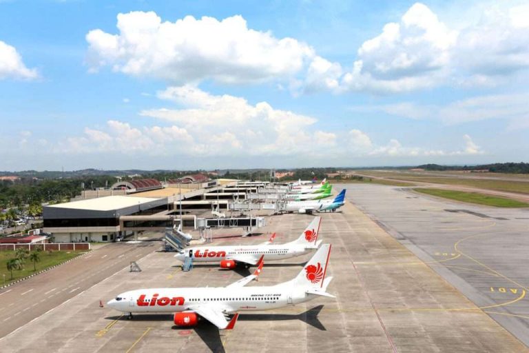 Periode Angkutan Lebaran 2025, PT Angkasa Pura Resmi Turunkan Tarif Tiket Pesawat