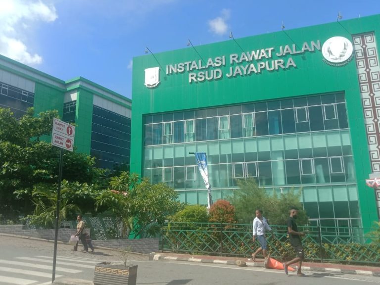 Gubernur Papua Berhentikan Mendadak Direktur RSUD Dok II Jayapura