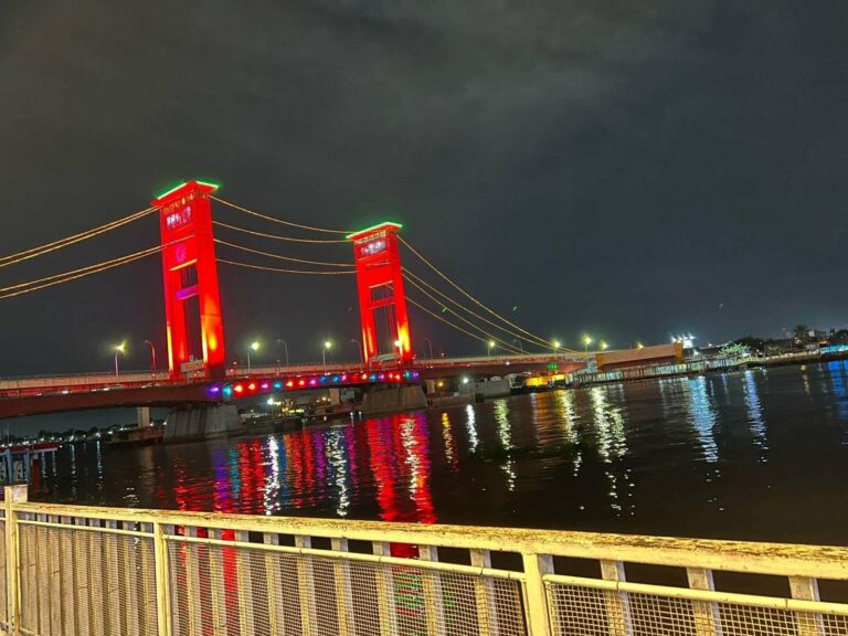 Kemeriahan dan Harapan Baru di Ufuk Timur pada Malam Tahun Baru 2026