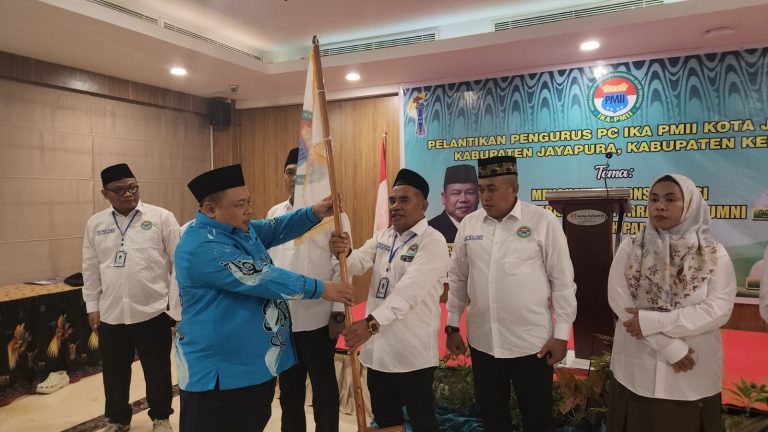 Melantik PC IKA PMII di Papua, Fathan Subchi Sanggupi Pembangunan Sekretariat Bersama