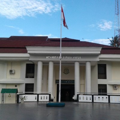 rU3ceWNR_400x400